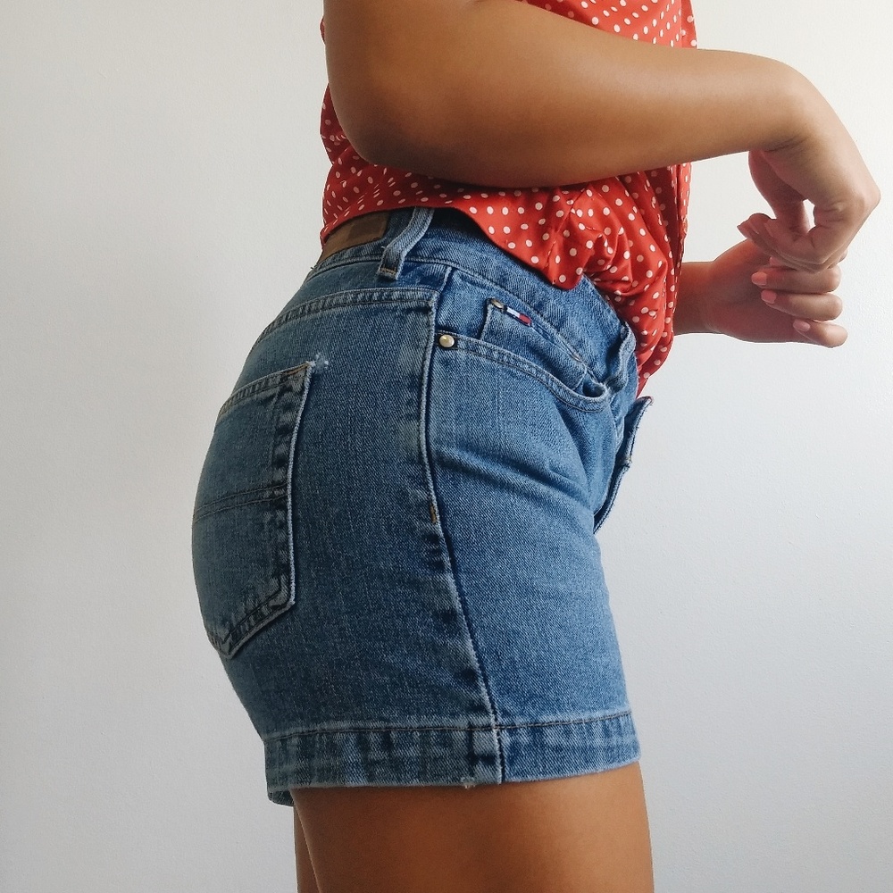 Vintage Tommy Hilfiger Mom Jean Shorts